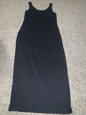 Classic Black Sleeveless Maxi Dress